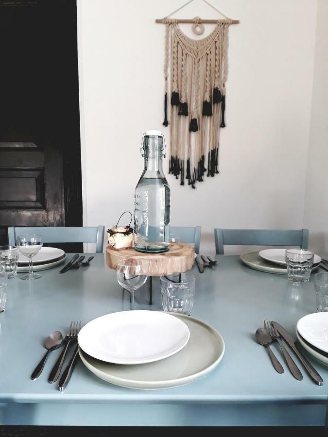 Aux Lauriers Holiday home Lacroix-sur-Meuse